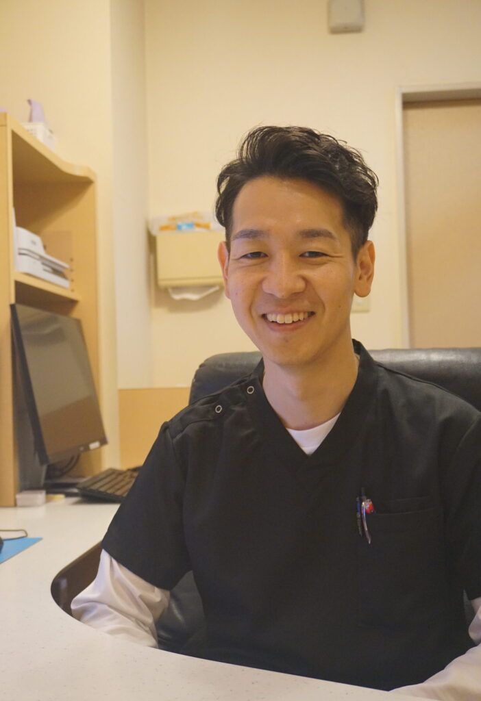 江夏　悠介
